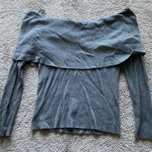 Ribbed grey off shoulder shirt